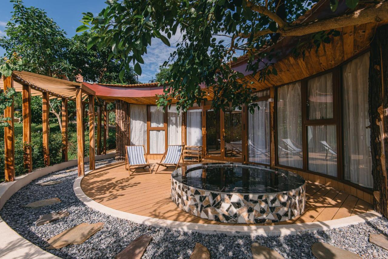U Lesa - Nha Ben Rung Hotel Hanoi Kültér fotó