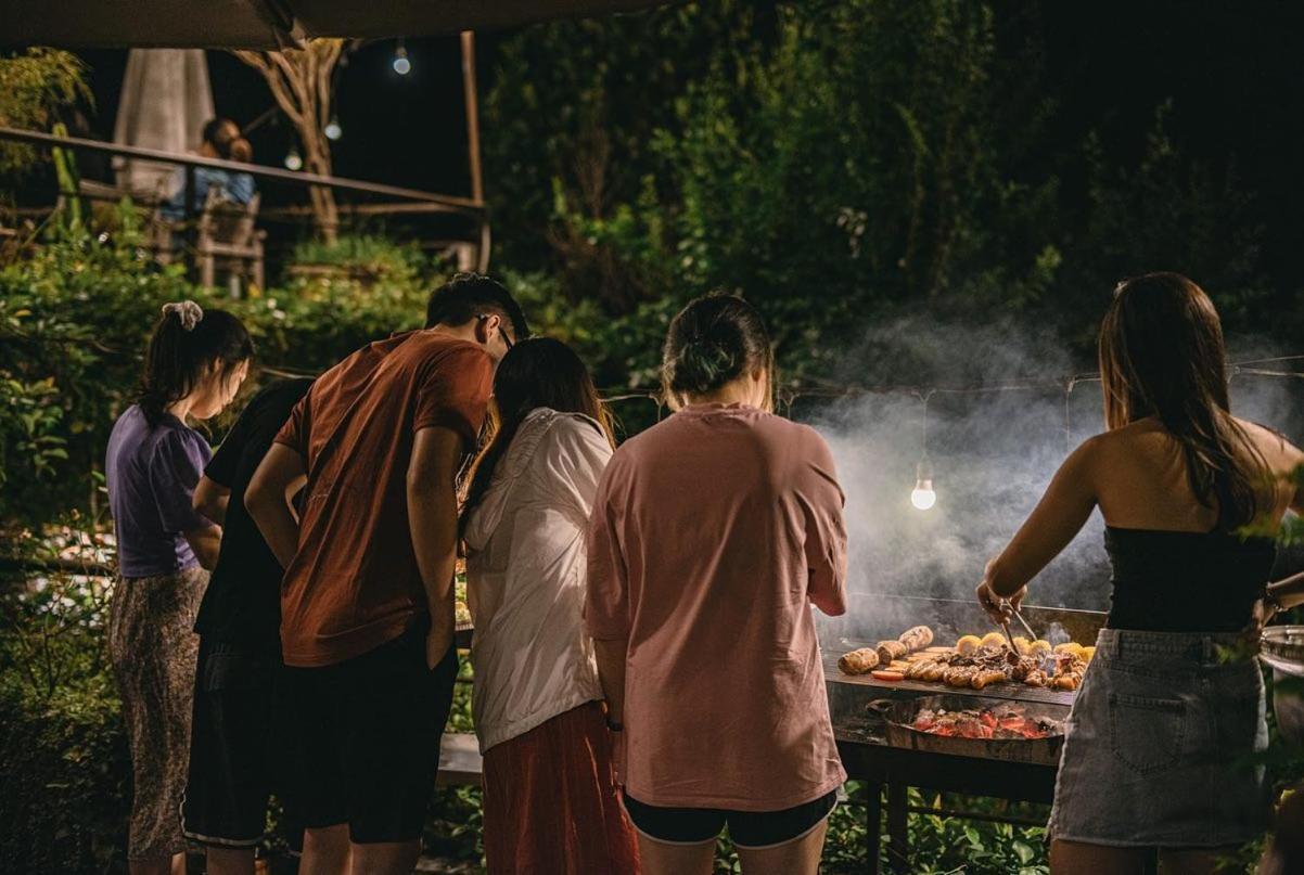 U Lesa - Nha Ben Rung Hotel Hanoi Kültér fotó